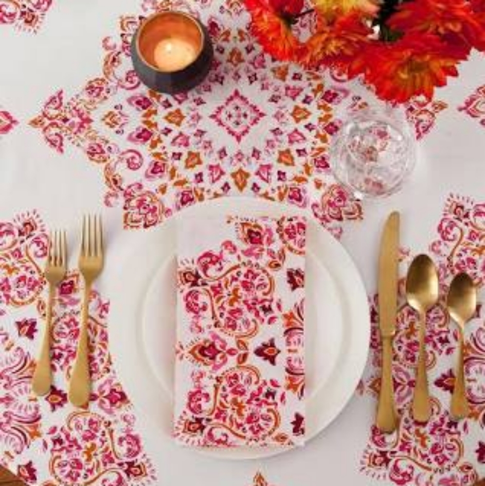 NWT Echo Design Parvani Tablecloth 60in x 120in Oblong
